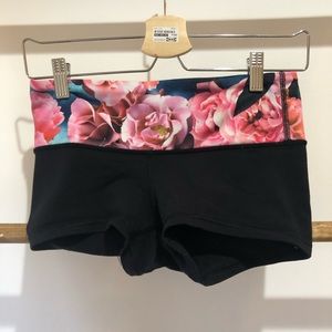 lululemon short